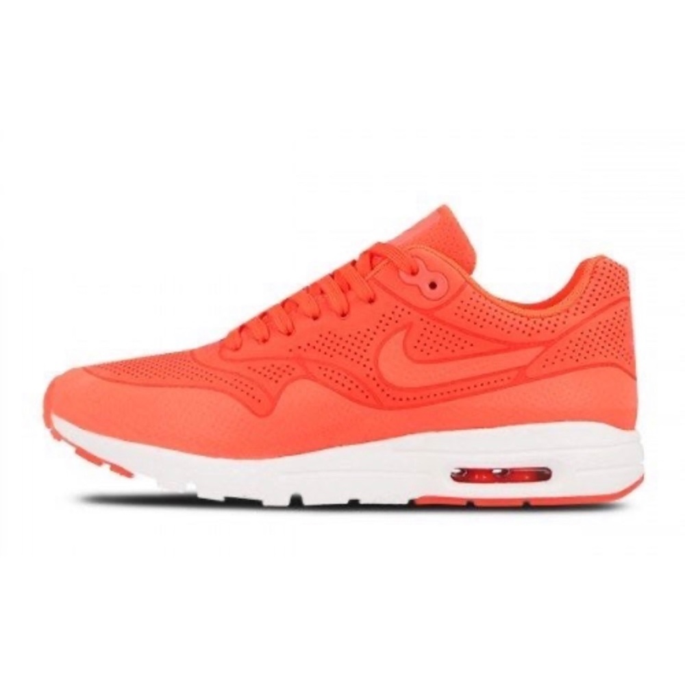 Nike Women’s Air Max 1 - Hot Lava - Size 7.5